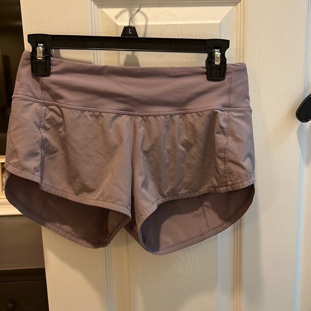 lululemon speed up shorts!!